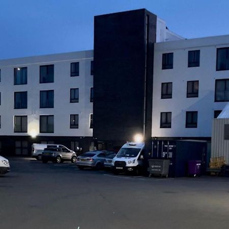 Salt Hill Windsor Legoland Eton Heathrow Luxury 2 Bed 1 Bath Free Parking Slough Exterior foto