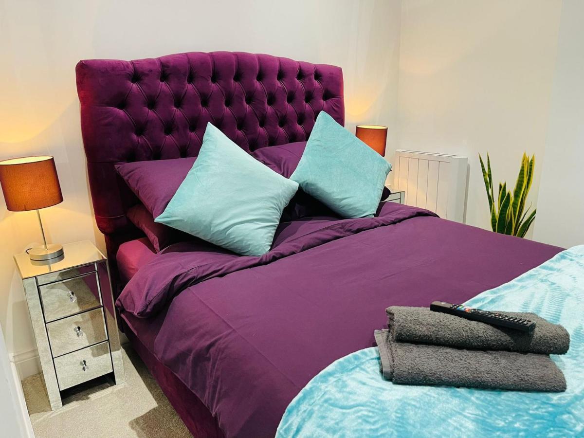 Salt Hill Windsor Legoland Eton Heathrow Luxury 2 Bed 1 Bath Free Parking Slough Exterior foto