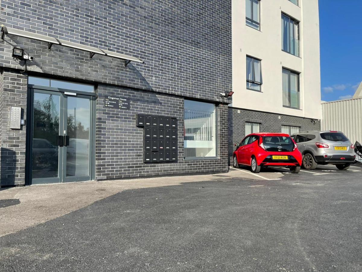 Salt Hill Windsor Legoland Eton Heathrow Luxury 2 Bed 1 Bath Free Parking Slough Exterior foto