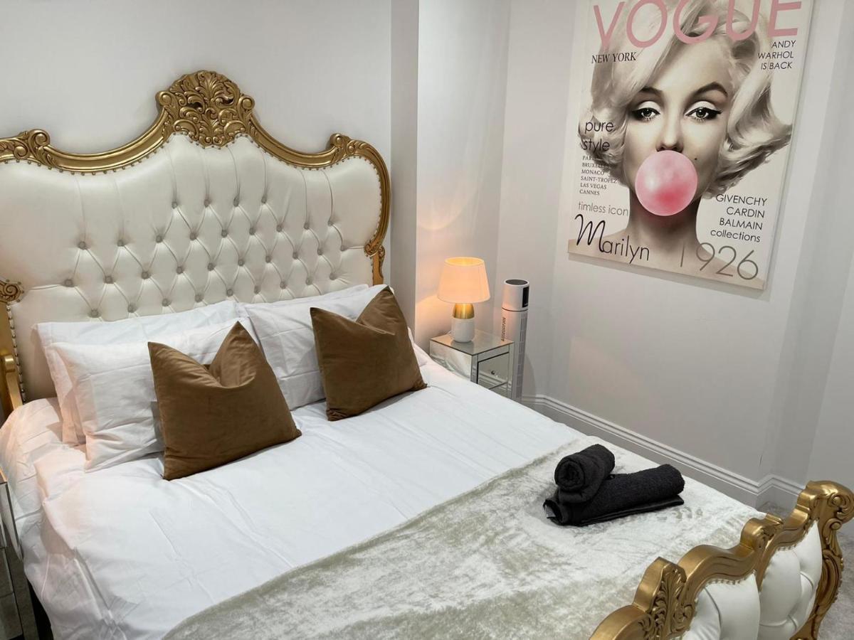 Salt Hill Windsor Legoland Eton Heathrow Luxury 2 Bed 1 Bath Free Parking Slough Exterior foto