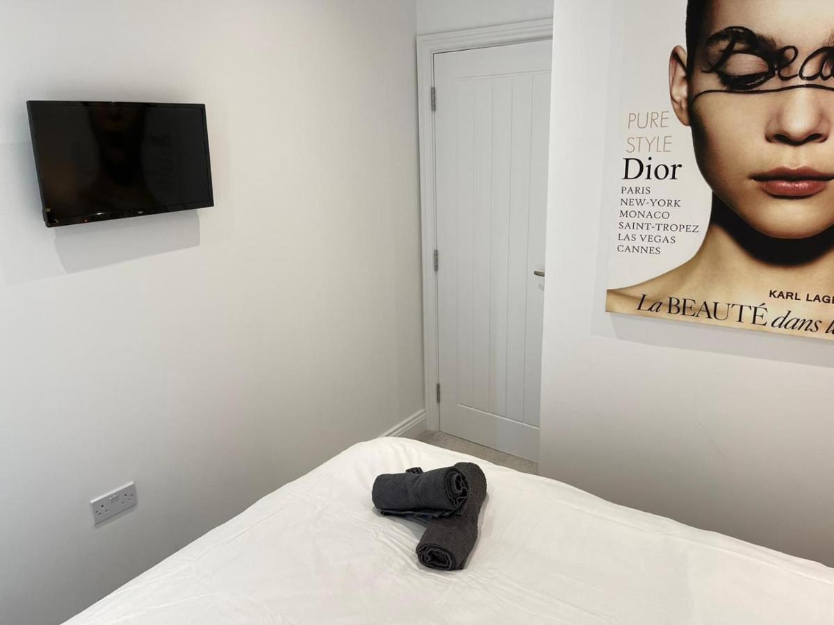 Salt Hill Windsor Legoland Eton Heathrow Luxury 2 Bed 1 Bath Free Parking Slough Exterior foto