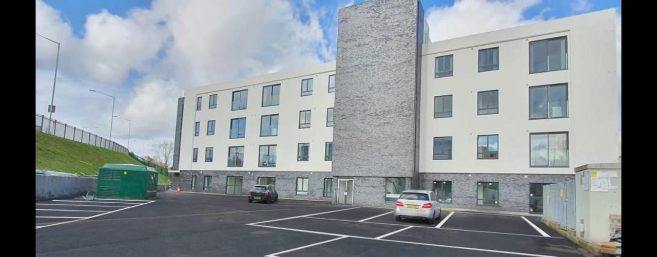 Salt Hill Windsor Legoland Eton Heathrow Luxury 2 Bed 1 Bath Free Parking Slough Exterior foto